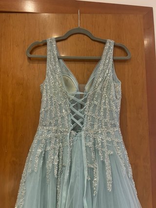 Vestido de fiesta plateado y azul