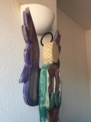 Ángel de madera artesanal