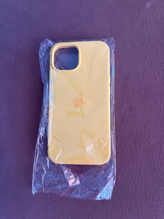 Funda iPhone 15 Amarilla Apple