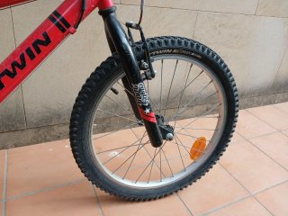 Bici infantil 20 BTWIN roja