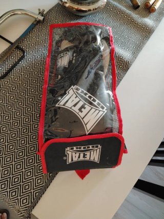 Guantes de Boxeo Metal Boxe Negros y Rojos