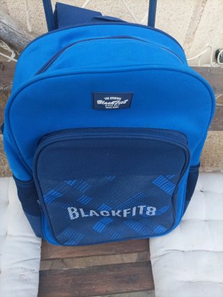 Mochila infantil con ruedas BLACKFIT8