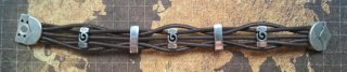 Pulsera Cuero y Zamak Plata