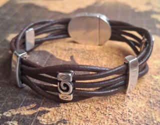 Pulsera Cuero y Zamak Plata