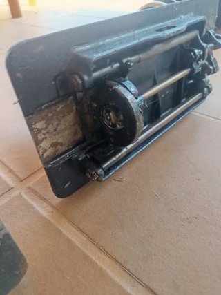 Máquina de coser Alfa y Singer
