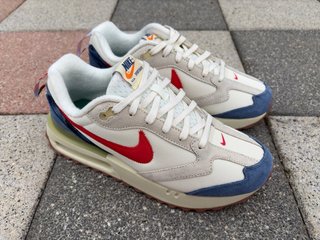 Nike Air Max Dawn Talla 42 Nuevas