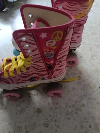 Patines 4 ruedas talla 35