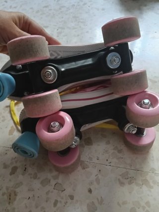 Patines 4 ruedas talla 35