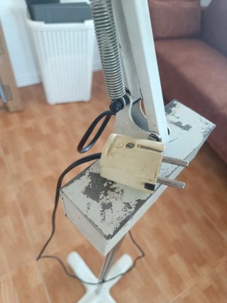 Lámpara lupa antigua profesional