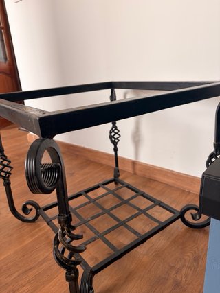 Mesa auxiliar forja y cristal