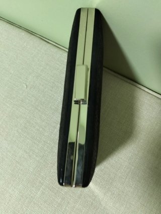 Cartera de mano negra para ceremonias