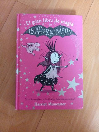 El gran libro de magia de Isadora y Mirabella
