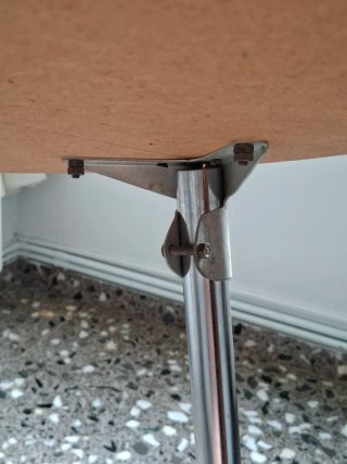 Mesa redonda mármol y metal Años 60