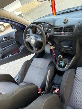 Volkswagen Golf 2003