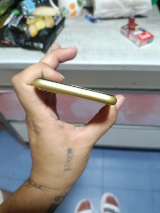 iPhone 11 64GB Oro