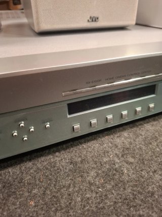 Home Cinema JVC Beige y Plata