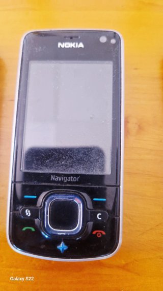 Lote 4 Móviles Nokia Negros y Plateados