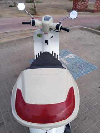 Daelim Besbi 125cc Scooter