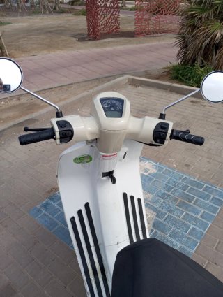 Daelim Besbi 125cc Scooter