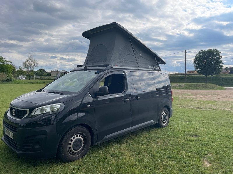 Furgoneta camper Peugeot - foto 1