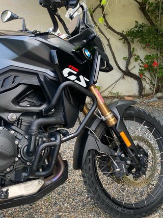 BMW F900 GS