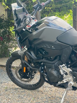 BMW F900 GS