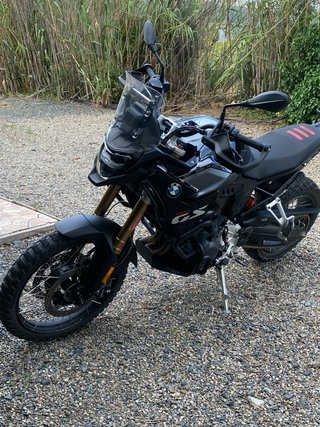 BMW F900 GS