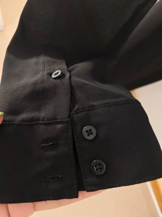 Vestido negro Guess