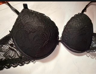 Conjunto sujetador y braguita encaje negro