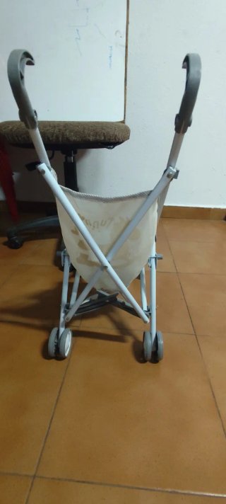 Carrito de muñecas con diseño de caballo