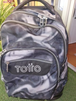 Mochila Totto con ruedas