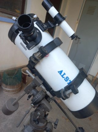 Telescopio Alstar con trípode