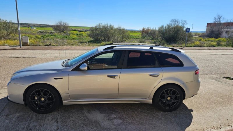 Alfa Romeo 159 2007 - foto 1