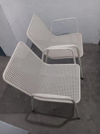 Sillas de metal blancas (2 unidades)