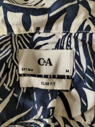 Camiseta de playa estampada azul marino y blanco