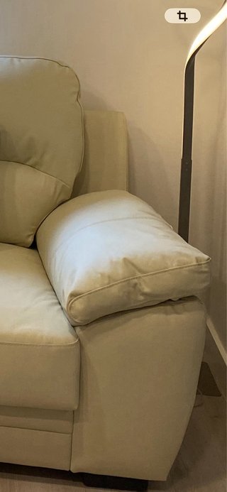 Sofá de piel color crema como nuevo