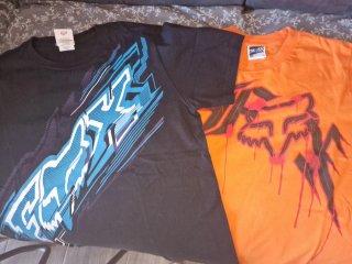 2 Camisetas Fox