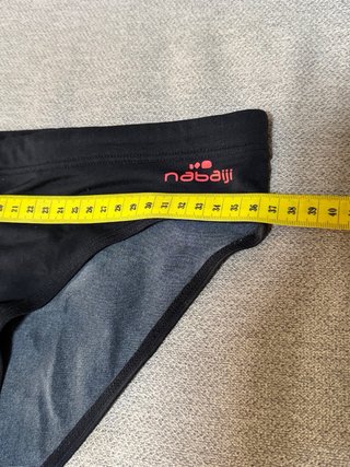 Bañador Nabaiji Talla M Negro y Rojo