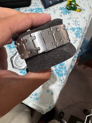 Reloj de pulsera plateado