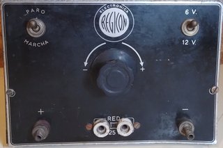 Cargador Regicon 125V AC 6-12V DC Antiguo