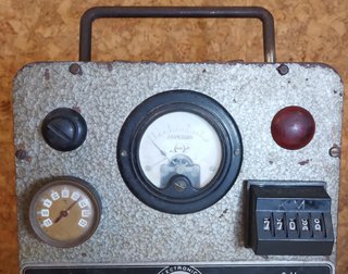 Cargador Regicon 125V AC 6-12V DC Antiguo
