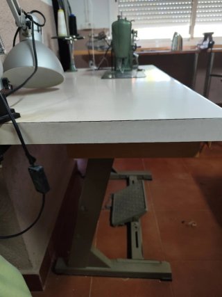 Máquina industrial Refrey con bancada