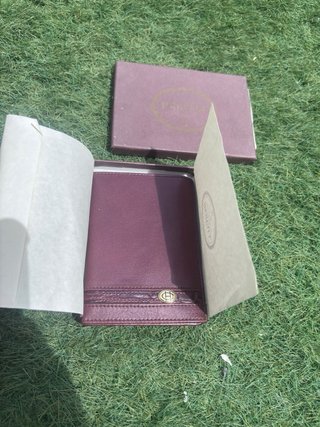 Cartera de piel para hombre