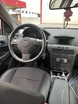 Opel Astra 2006