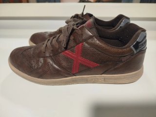 Zapatillas Munich Marrones Talla 44