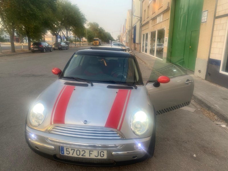 MINI Cooper 2004 - foto 1