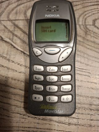 TODOS POR 15€ Lote 3 teléfonos Nokia 3210 exposici