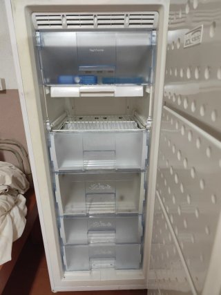 Congelador Vertical Beko