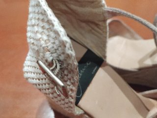 Alpargatas cuña ante beige