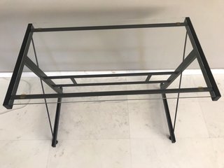 Mesa escritorio cristal y metal negro